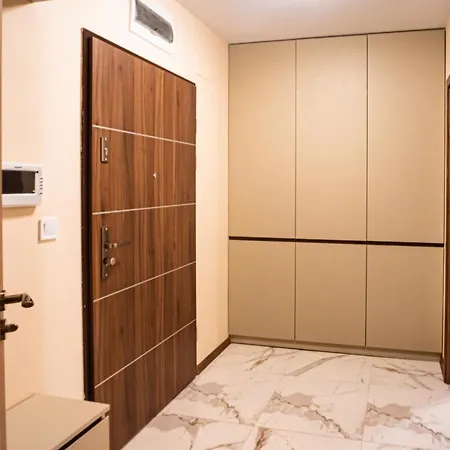 Brand New Elegant Apartment In Varna Center Lägenhet *